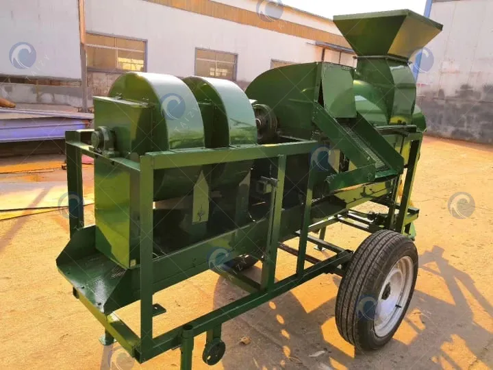 Multifunctional corn thresher