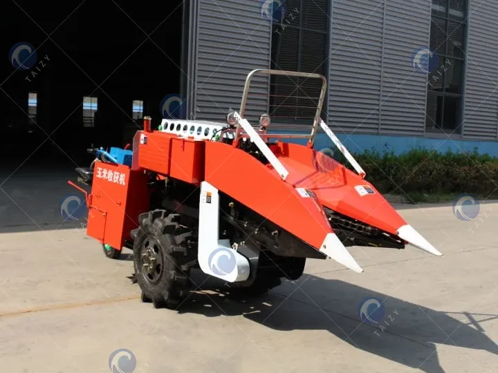 máy thu hoạch ngô