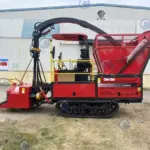 crawler-type corn silage harvester