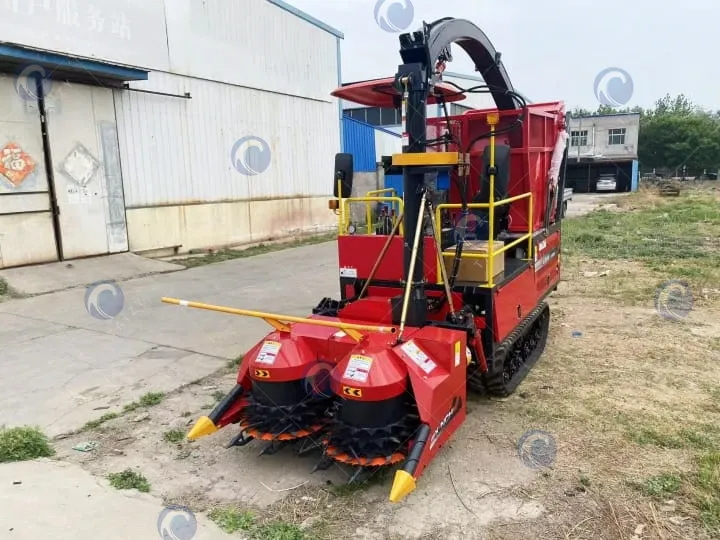 maize silage harvester