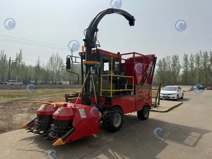 maize straw harvester