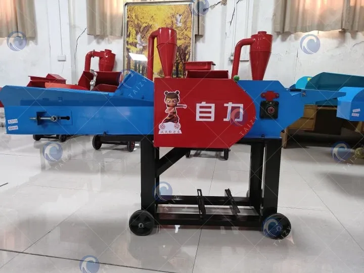 آلة تقطيع العلف المخمر الأوتوماتيكية