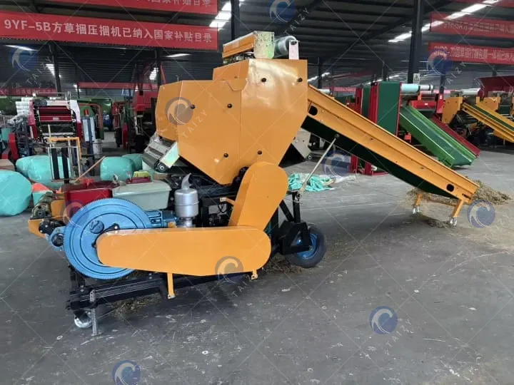 équipement de ballage d'ensilage de maïs