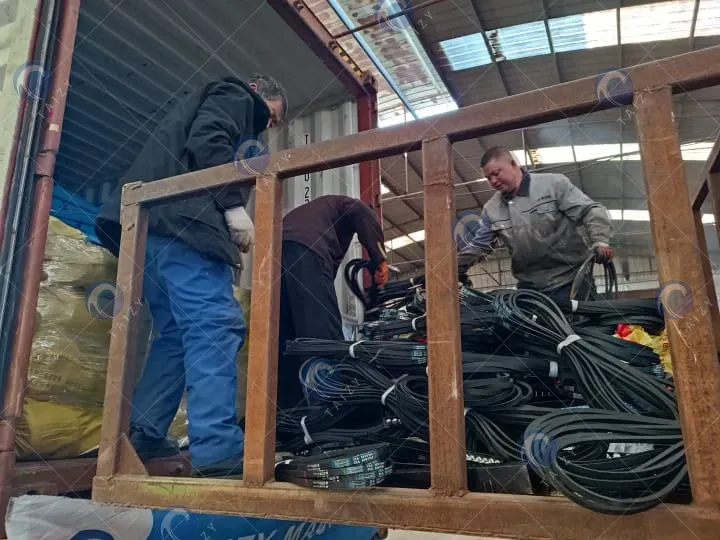 آلة تقطيع الأعلاف