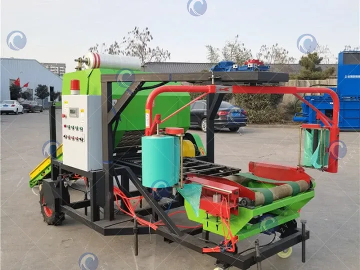 Machine de ballage d'ensilage ronde