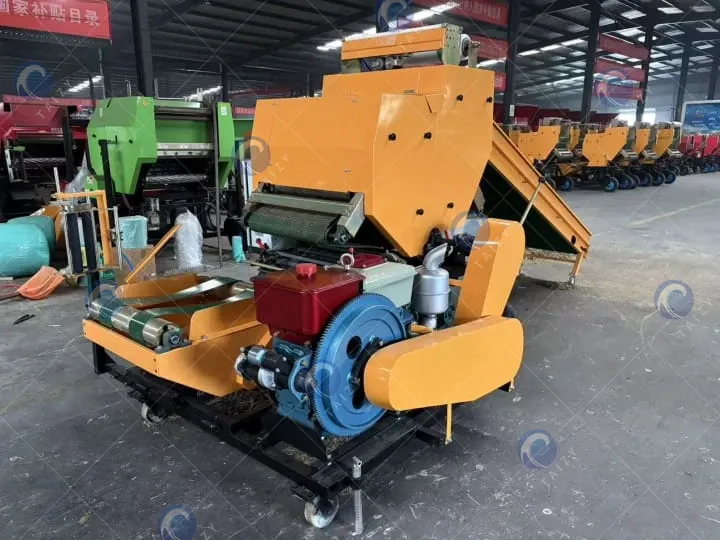 Machine de ballage d'ensilage ronde