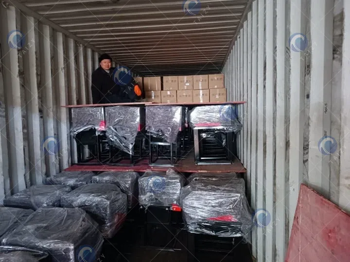 نقل آلة تقطيع العلف