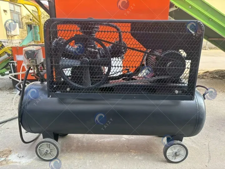 玉米青贮打包机的空气压缩机系统