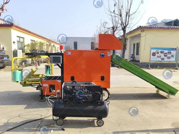 青贮打包和包膜机